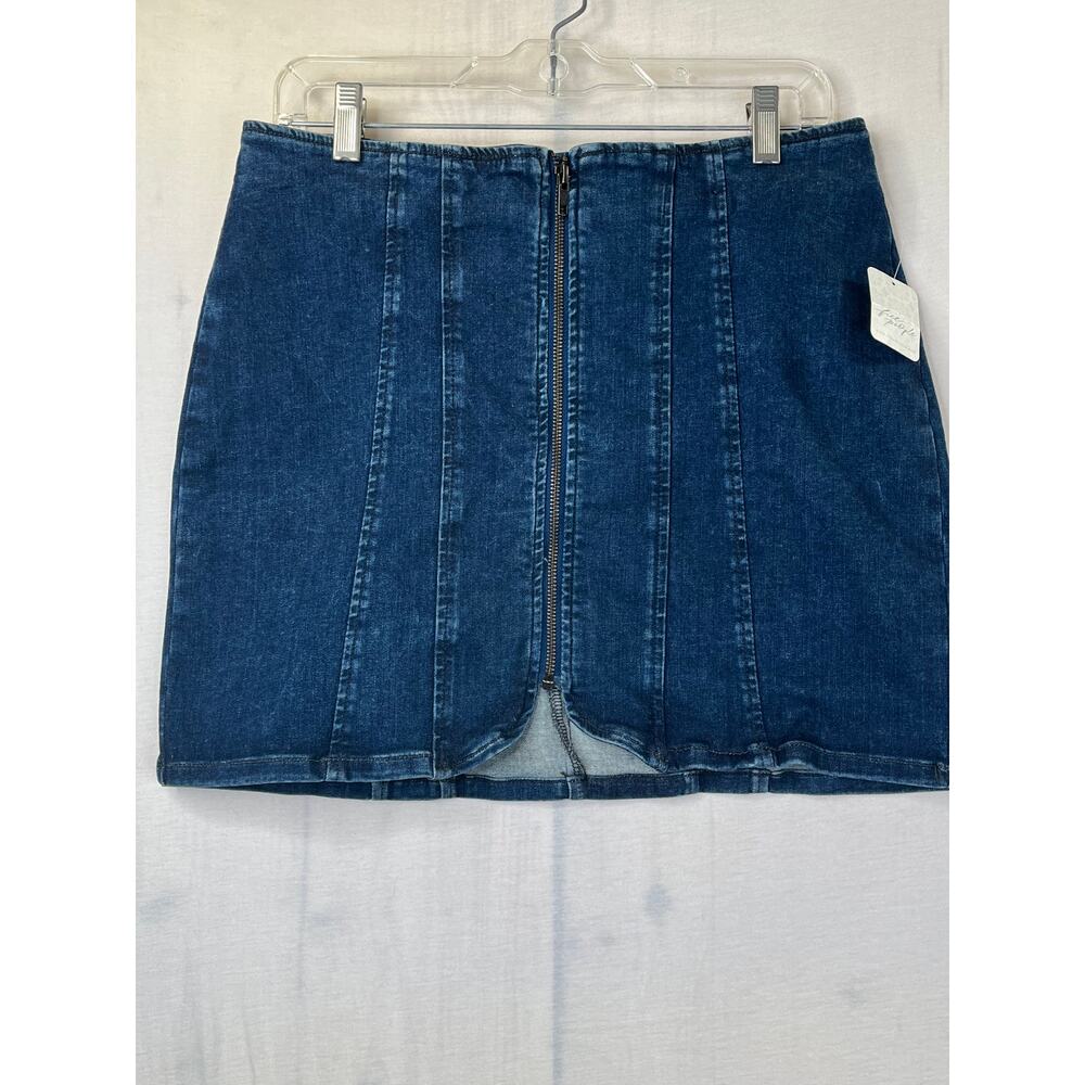 NWT We The Free Layla High Waisted front zipper denim mini skirt, size 10
